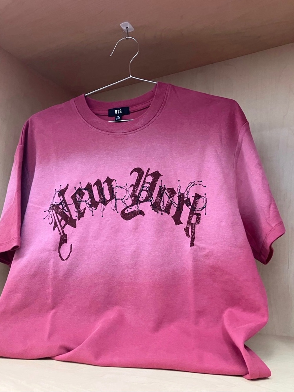 BTS Arirang World Concert Tour New York/New Jersey Pop up - BTS SOUVENIR
